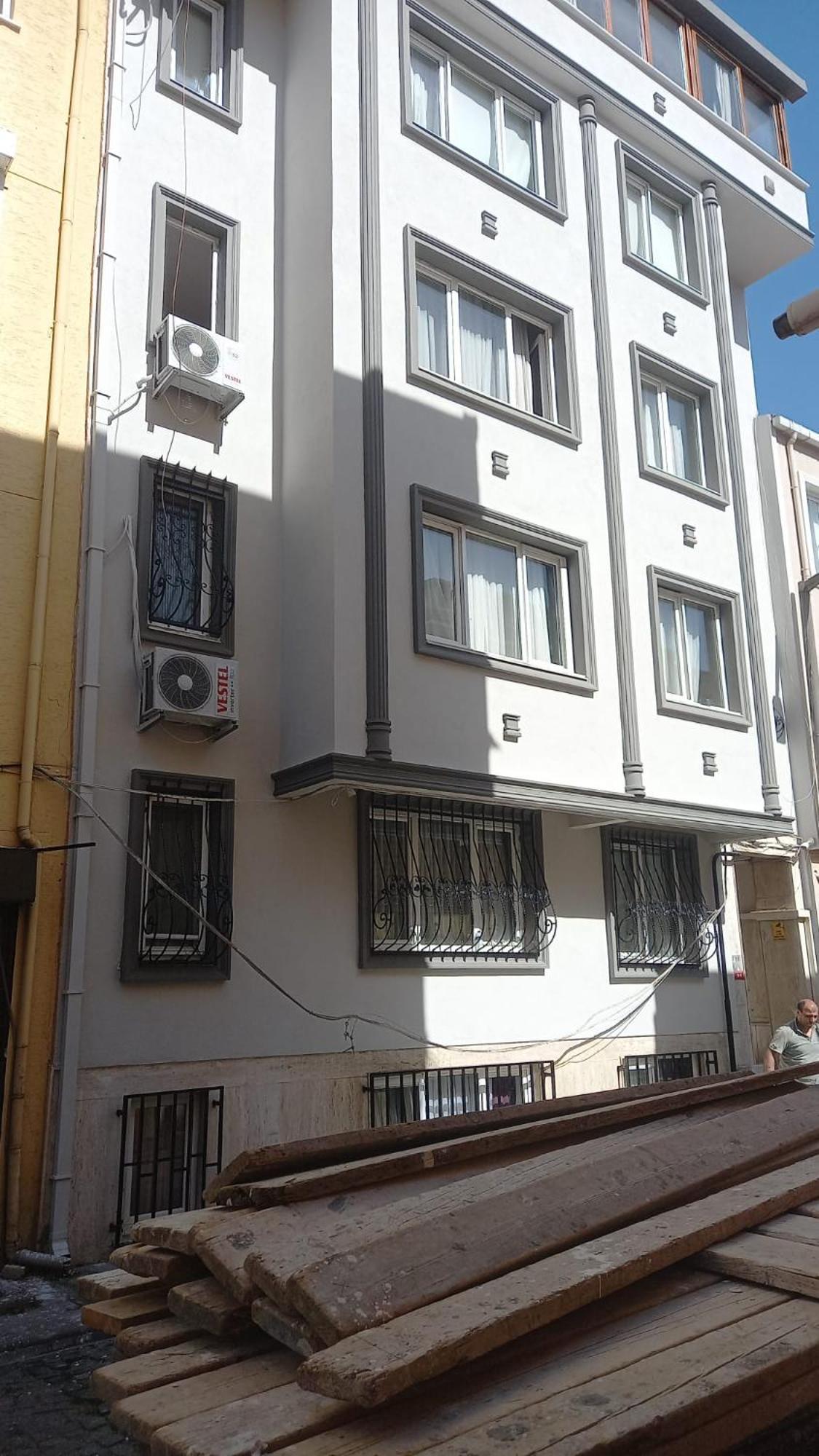 Apartament Au Sous Sol No 1 *
